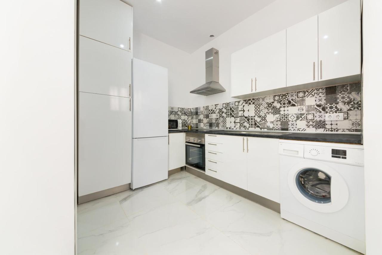 Apartamento Solano Apartment Кадис Екстериор снимка