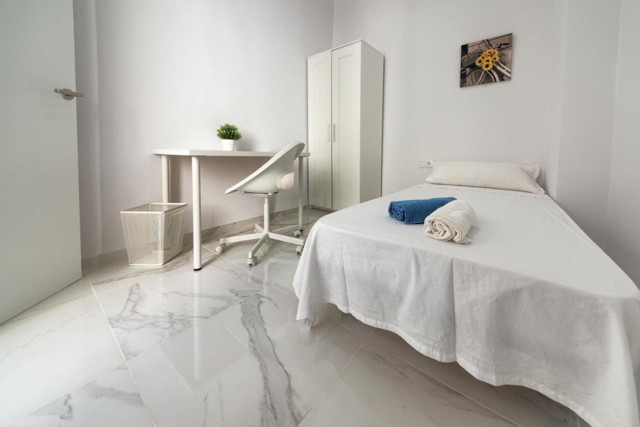 Apartamento Solano Apartment Кадис Екстериор снимка